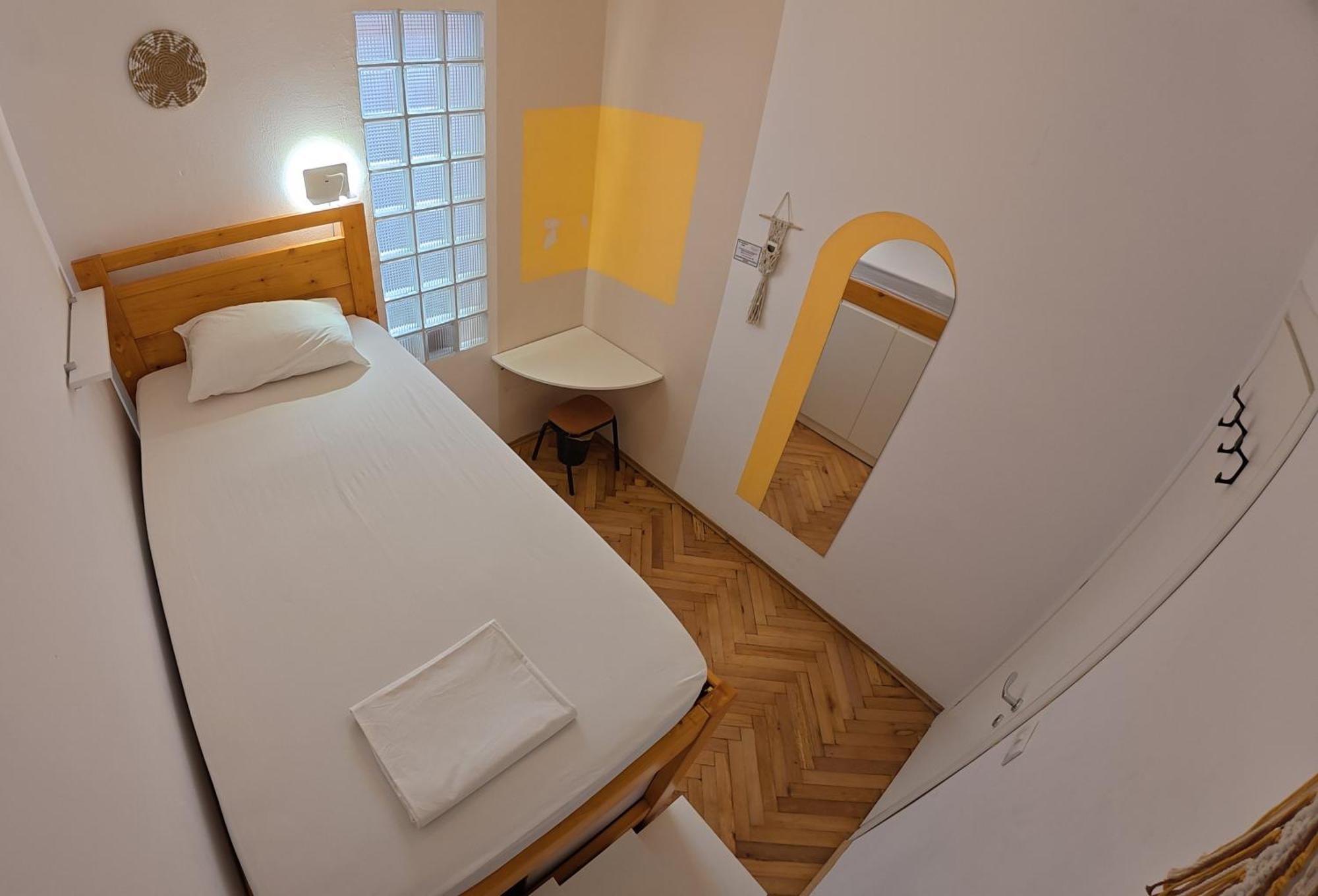 Trip'N'Hostel Chill Zone Tirana Exterior photo